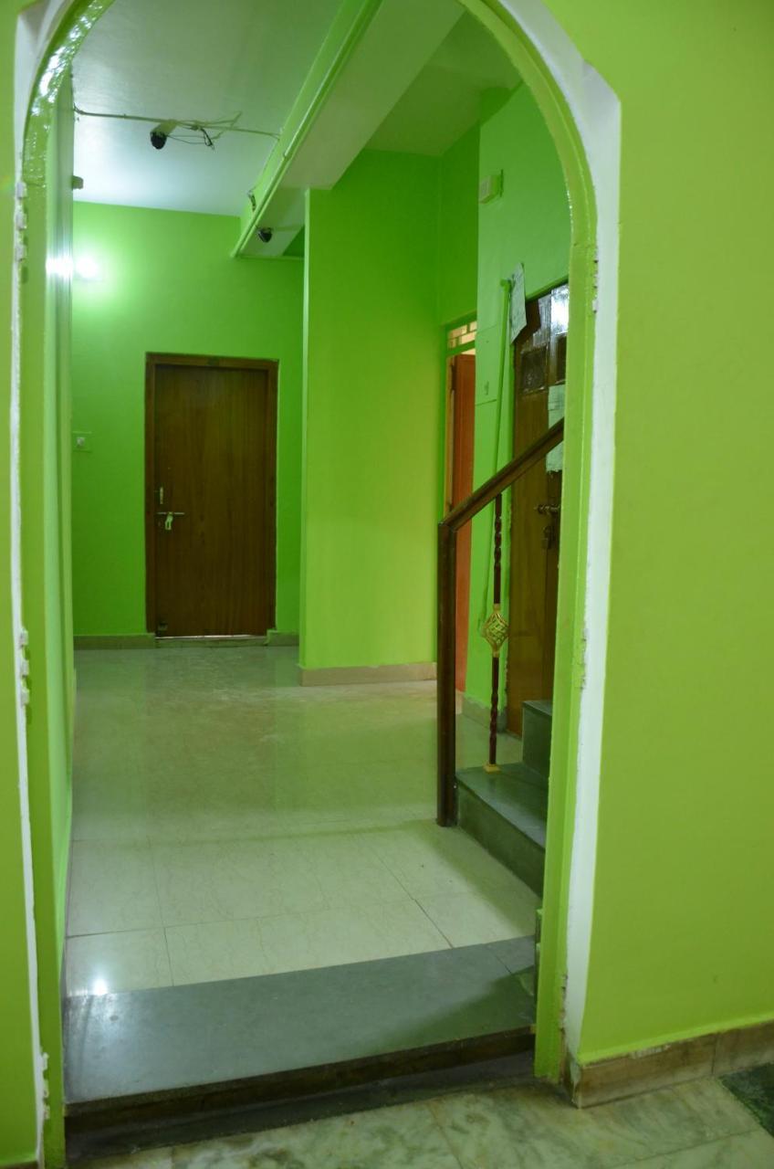Puja Guest House Варанаси Экстерьер фото